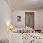 Apartman Guesthost - Il Glicine Flat X4