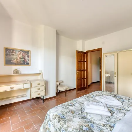 Guesthost - Il Glicine Flat X4