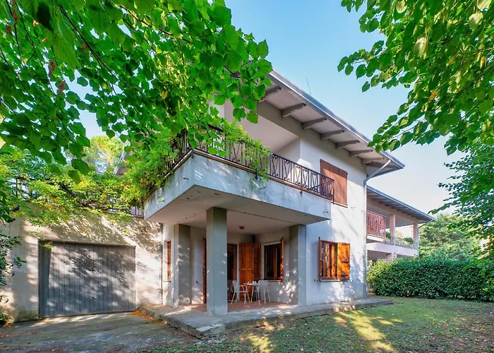 Appartement Guesthost - Il Glicine Flat X4 *